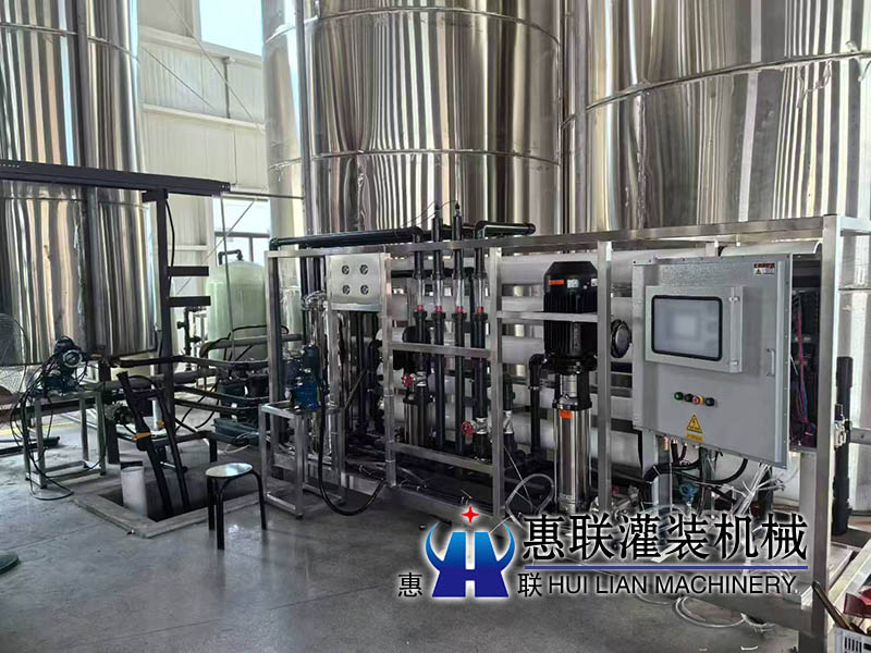 臨汾水處理設備安裝調試現(xiàn)場